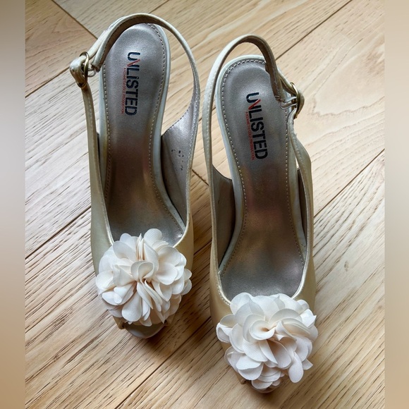 ⭐️BOGO FREE⭐️ UNLISTED Cream Platform Sling Back Heels - Picture 2 of 12
